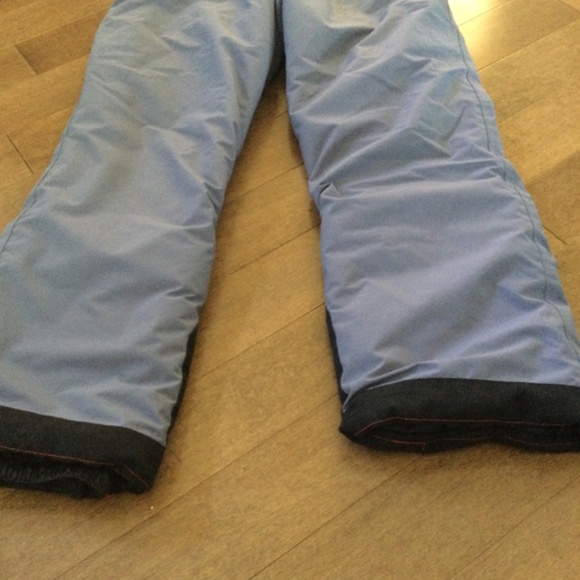 Girls snow pants (under armour) - Picture 9 of 9